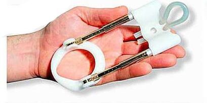 Extender for enlarging the phallus